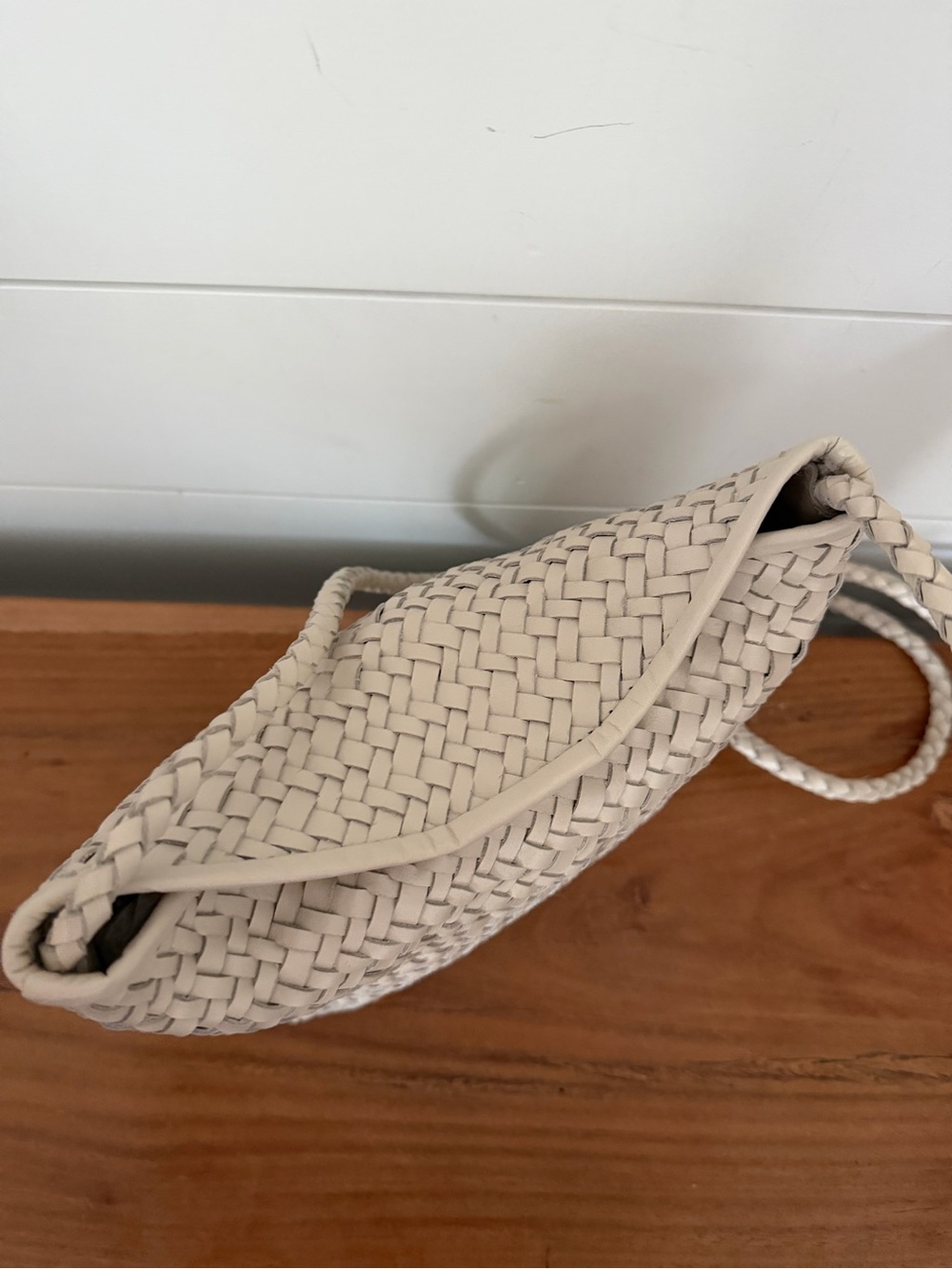 Madewell Signature Woven Crossbody Bag in Vintage Muslin - Picture 4 of 4